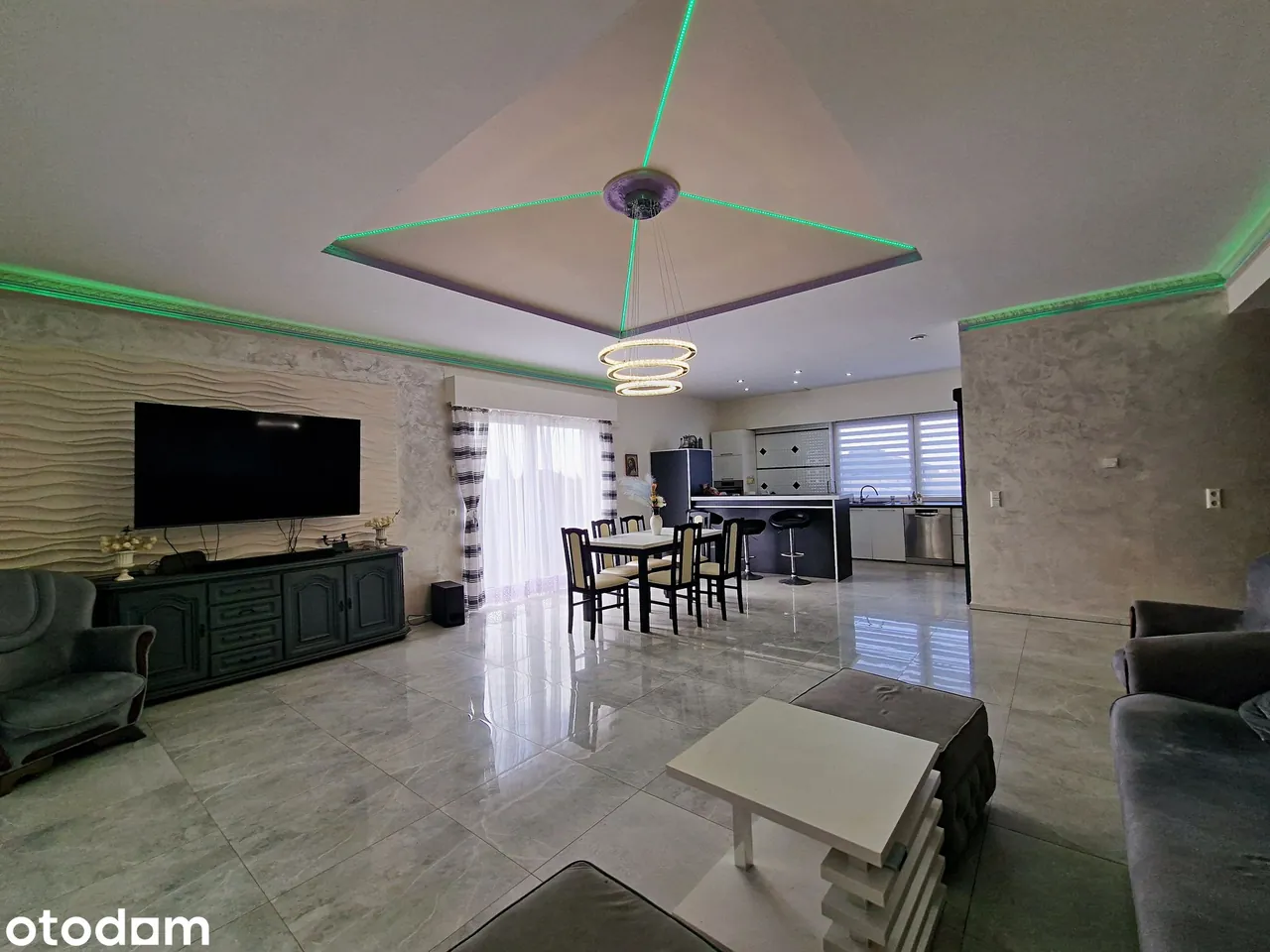 Nowoczesny dom parterowy z garażem, 176 m² — zdjęcie 4 z 12