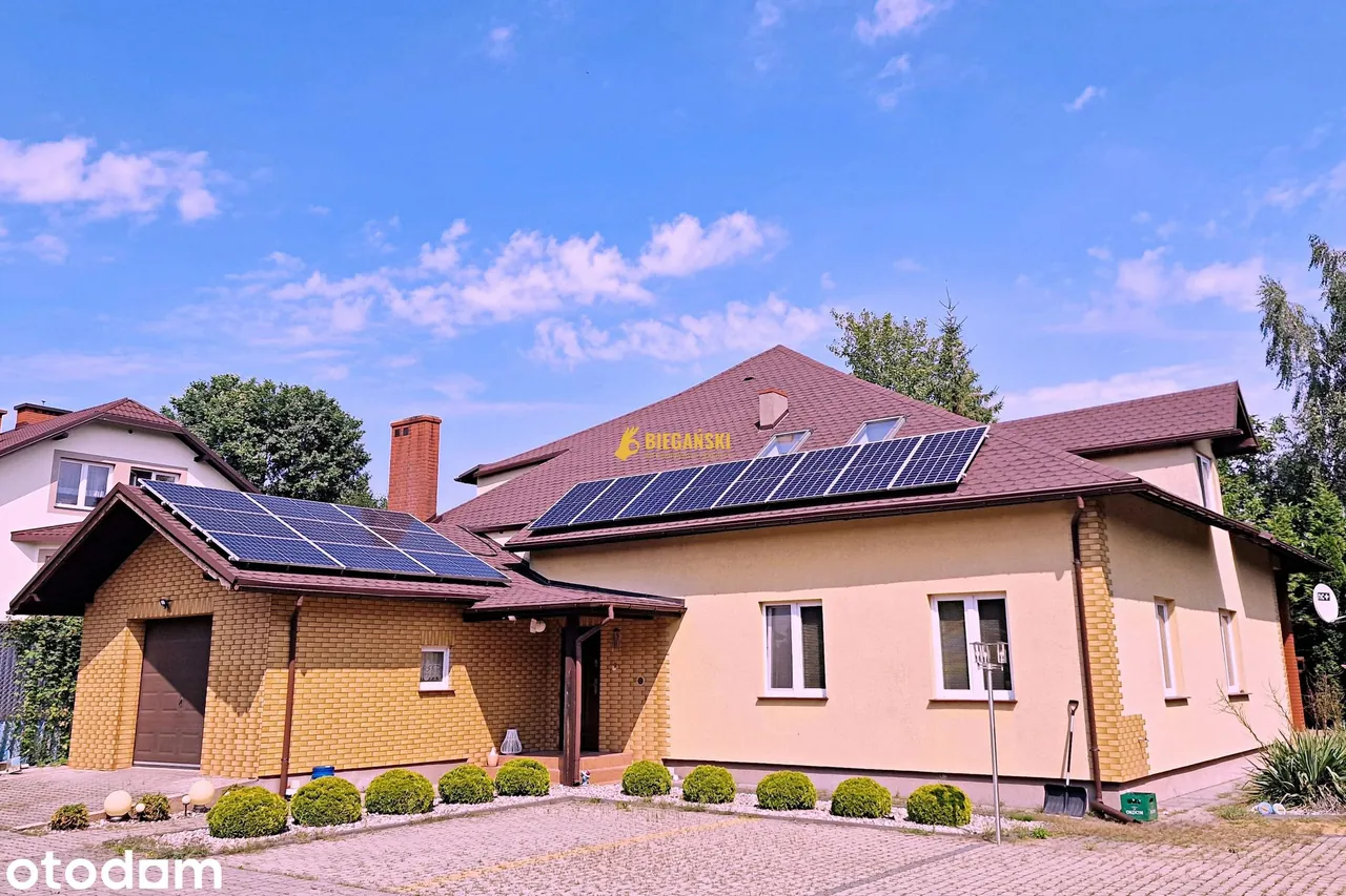 Przestronny dom z poddaszem, 240 m²